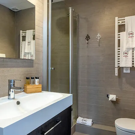 Hotel Urban District - Vintage 3*